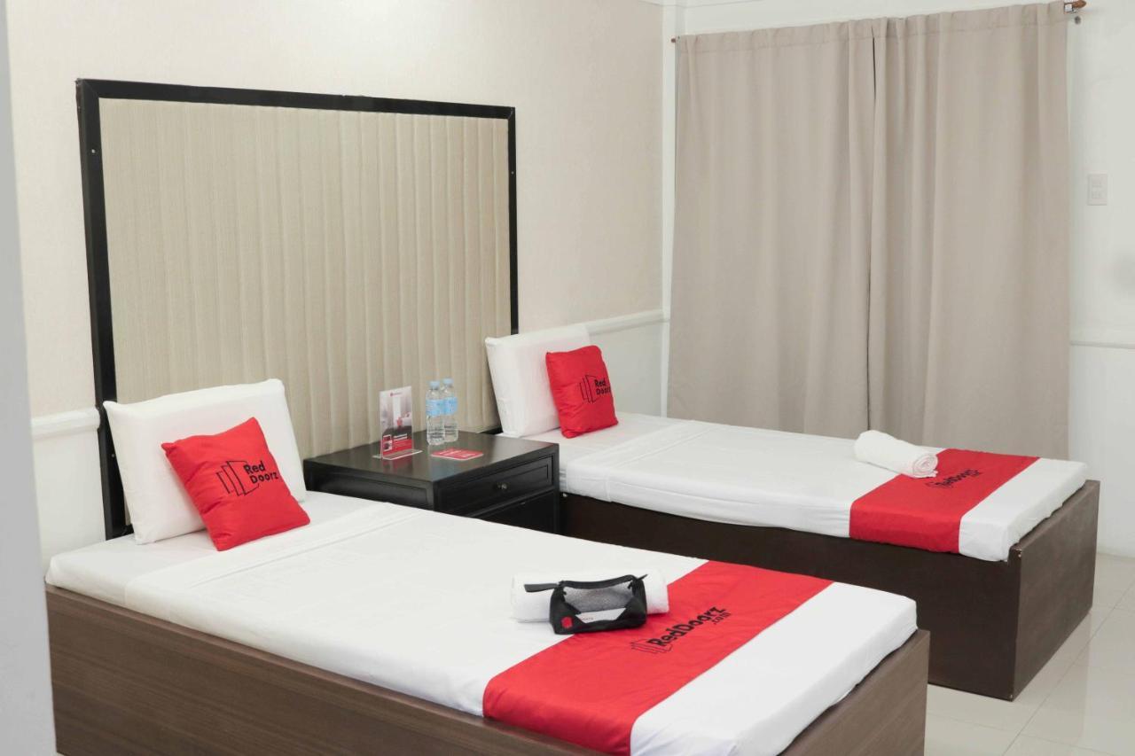 Reddoorz Premium @ Wireless Mandaue Cebu Otel Dış mekan fotoğraf